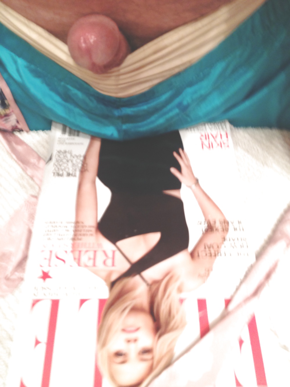 OVERVOGUE'S WORK #25772281