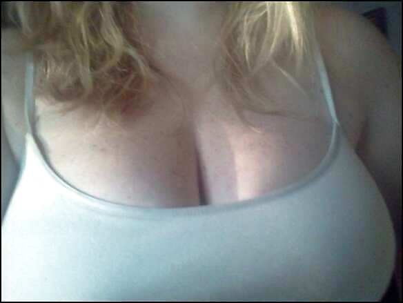 Selfies de la esposa bbw de grandes tetas... ¿para correrse?
 #24398862