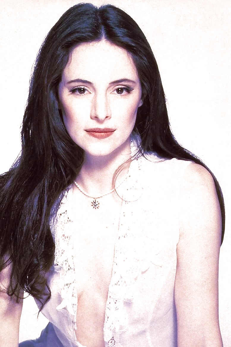 Madeleine  Stowe #24347755