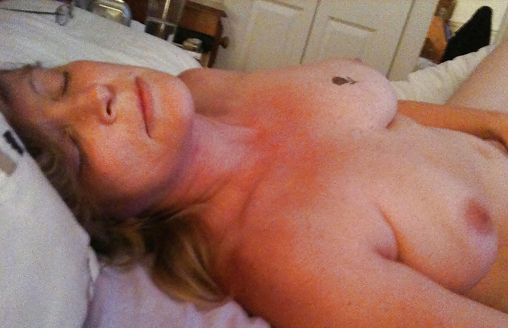 Esposa expuesta 1
 #28520045