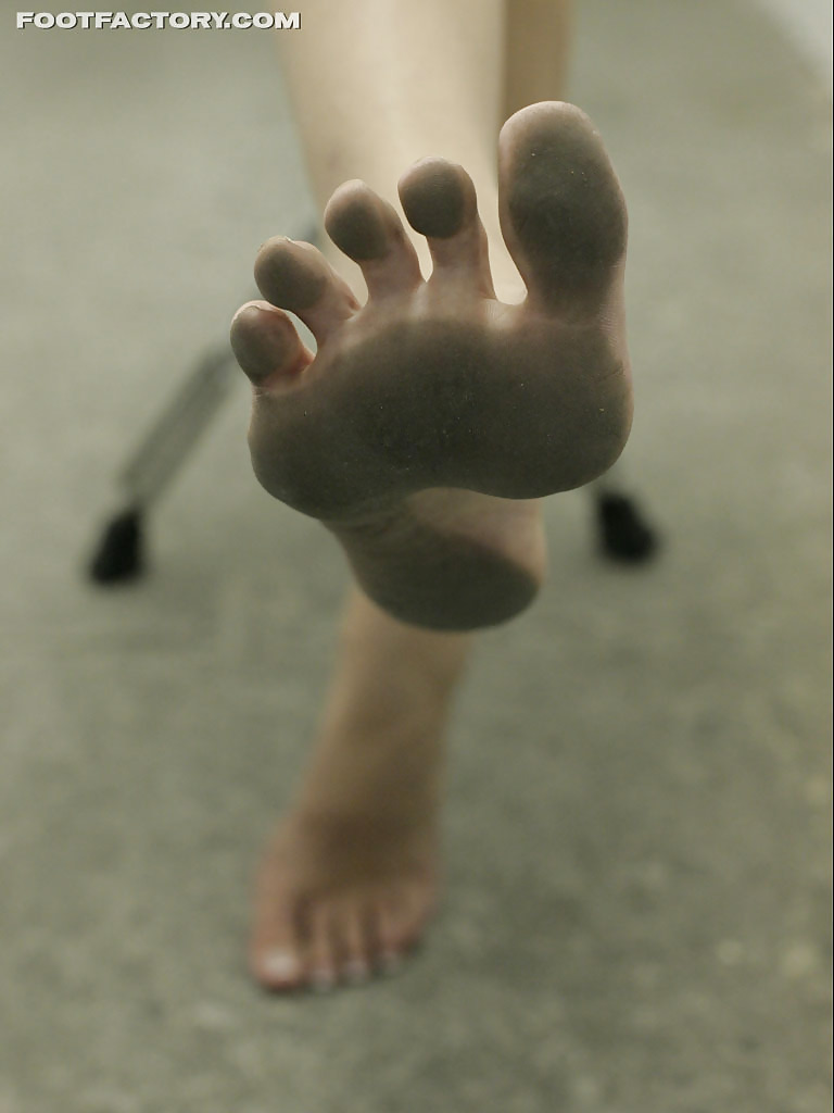 Jelena jensen piedi puzzolenti
 #23501127