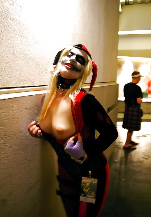 Harley Quinn Cosplay #24431165