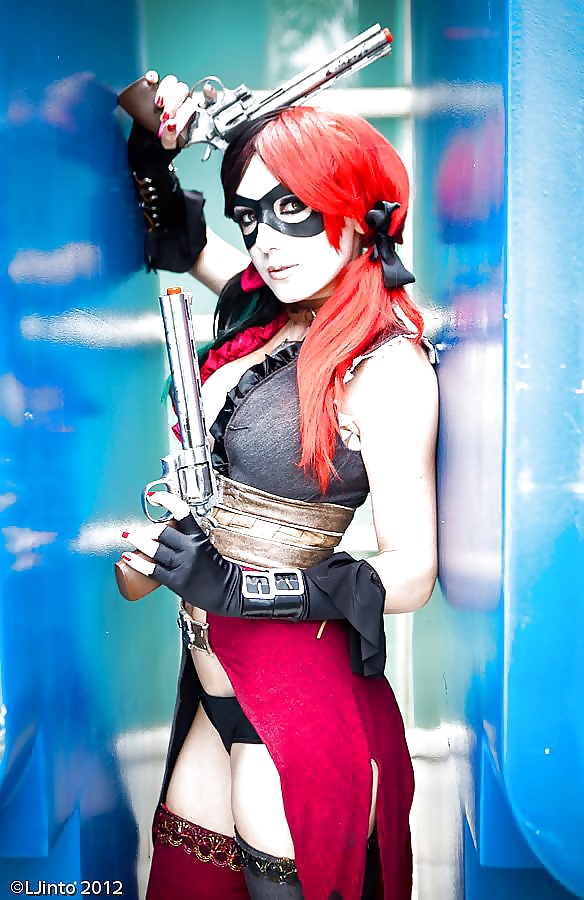 Harley Quinn Cosplay #24431179