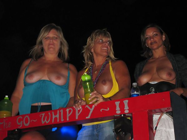 Blinkt Ihre Titten 7 #31773553