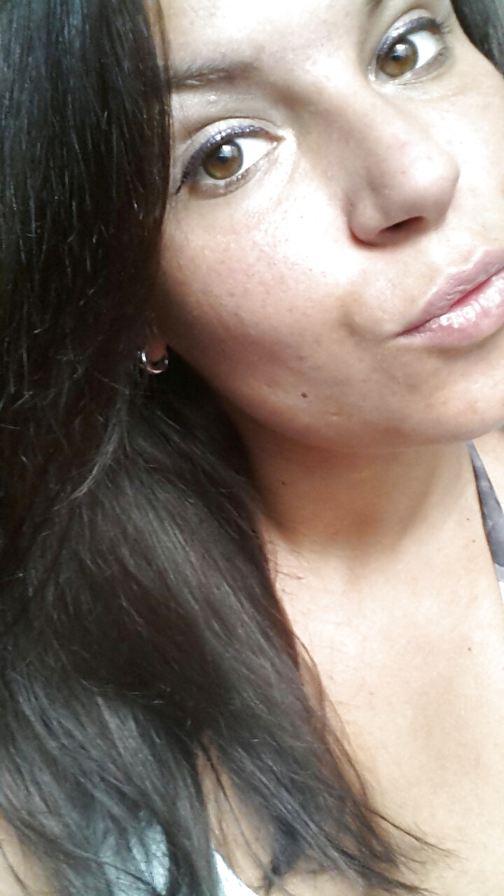 Freundin leonie 24 jahre wollt ihr mehr bitte kommentieren
 #32772974