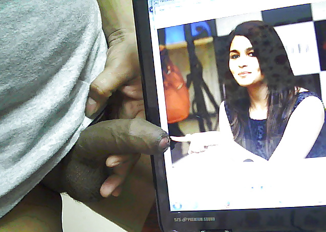 Cocking Aliya #39678203