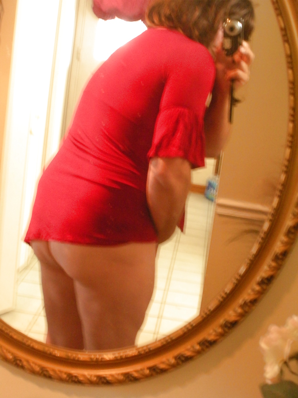 Red dress #25550212