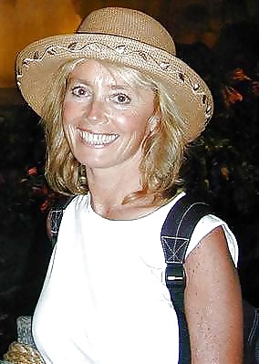 Qt Wives xliii
 #31471041