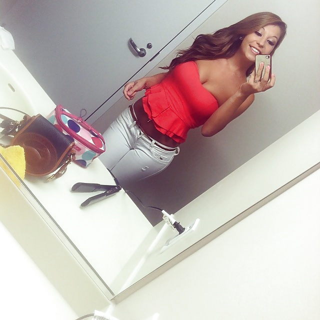 Hey, por aquí
 #39121790