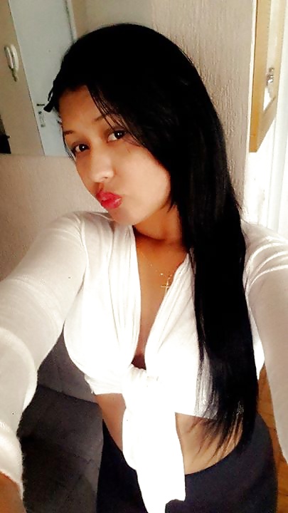 Elenice BIGASS CAVALONA!!!