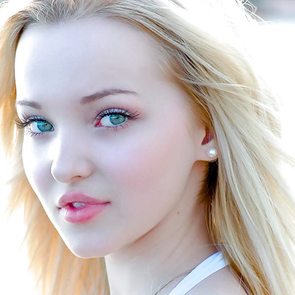 Haley king vs. dove cameron
 #27845323