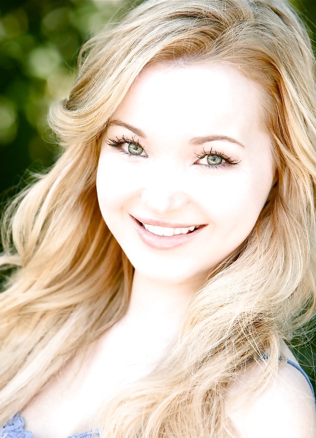 Haley king vs. dove cameron
 #27845509