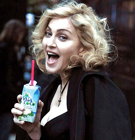 Madonna, todavía lo haría
 #24013376