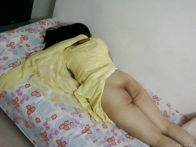 VERY HOT AUNTY #33300761