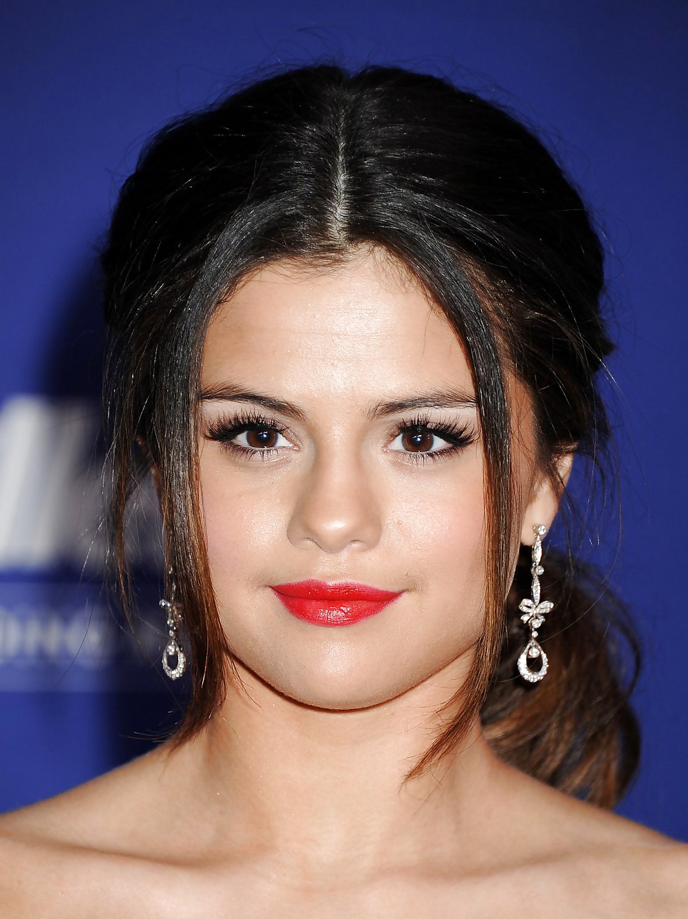 Selena Gomez - Celeb Le Plus Chaud Baiser 2014 #25823114