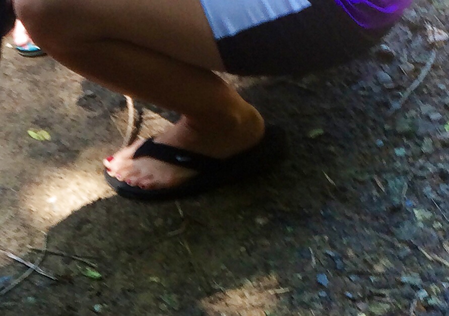 Candid feet and toes #28101071