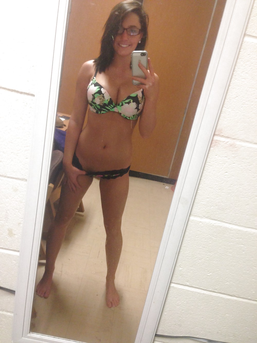 大学生のかわいこちゃん 
 #23652746