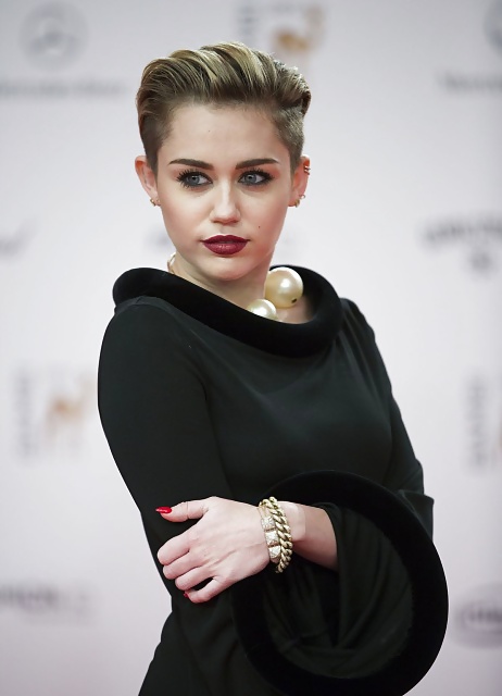Miley Cyrus EMA 2013 #23458313