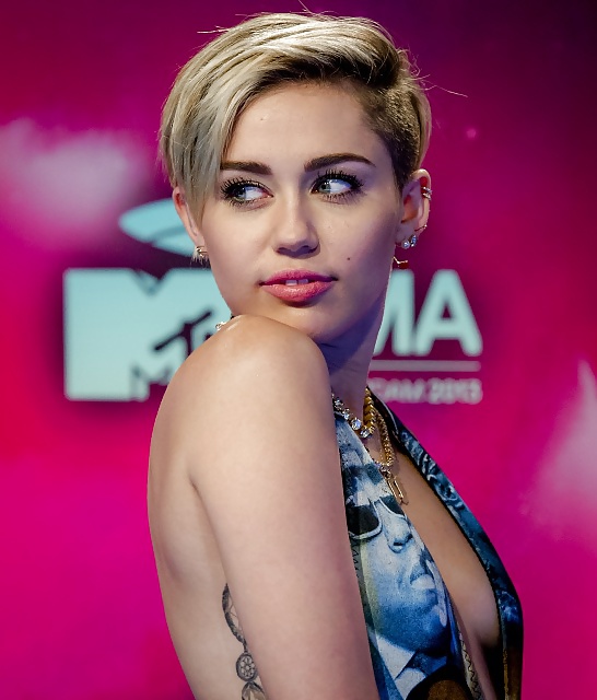 Cyrus Ema Miley 2013 #23458352