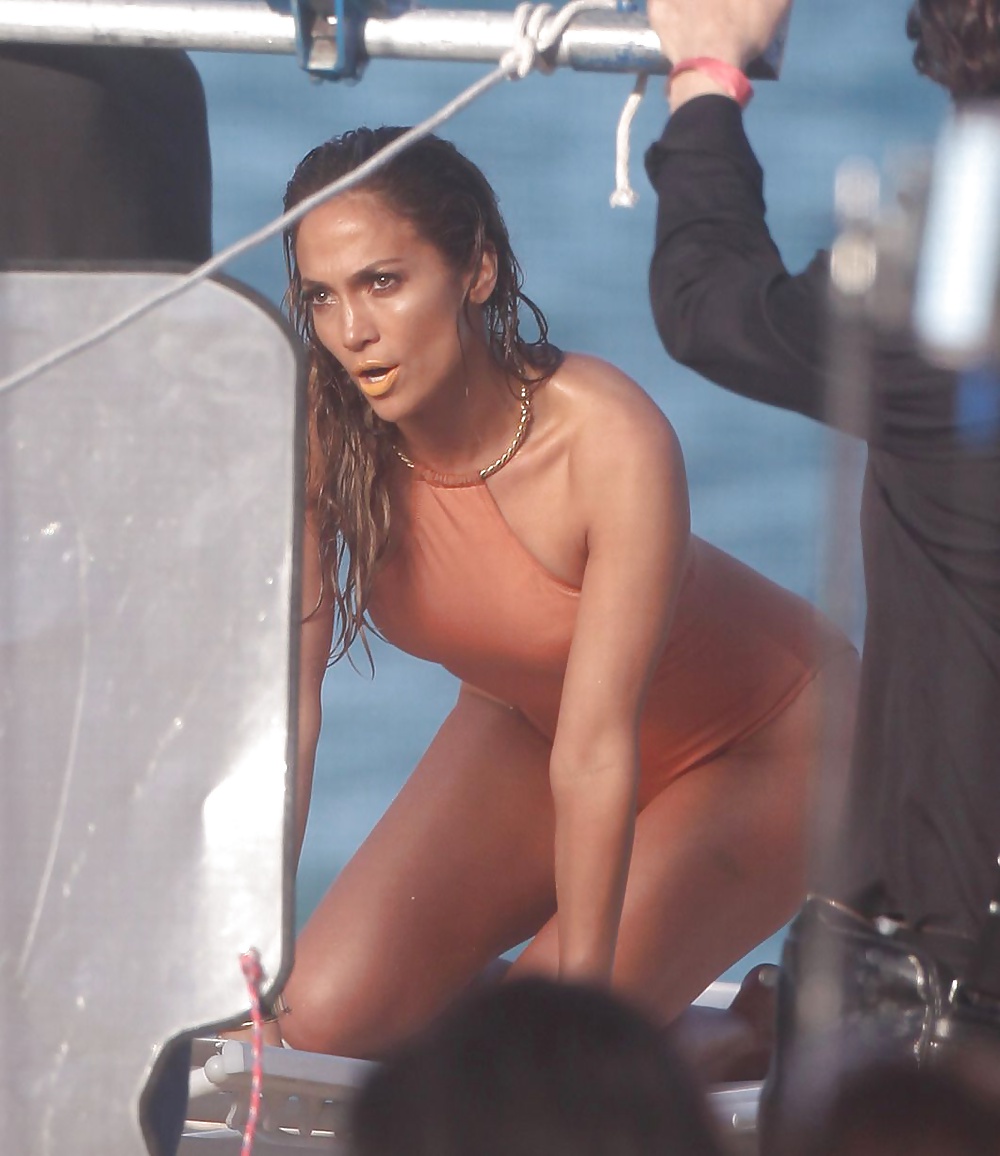 Jennifer Lopez fake bikini 2014  #26830399