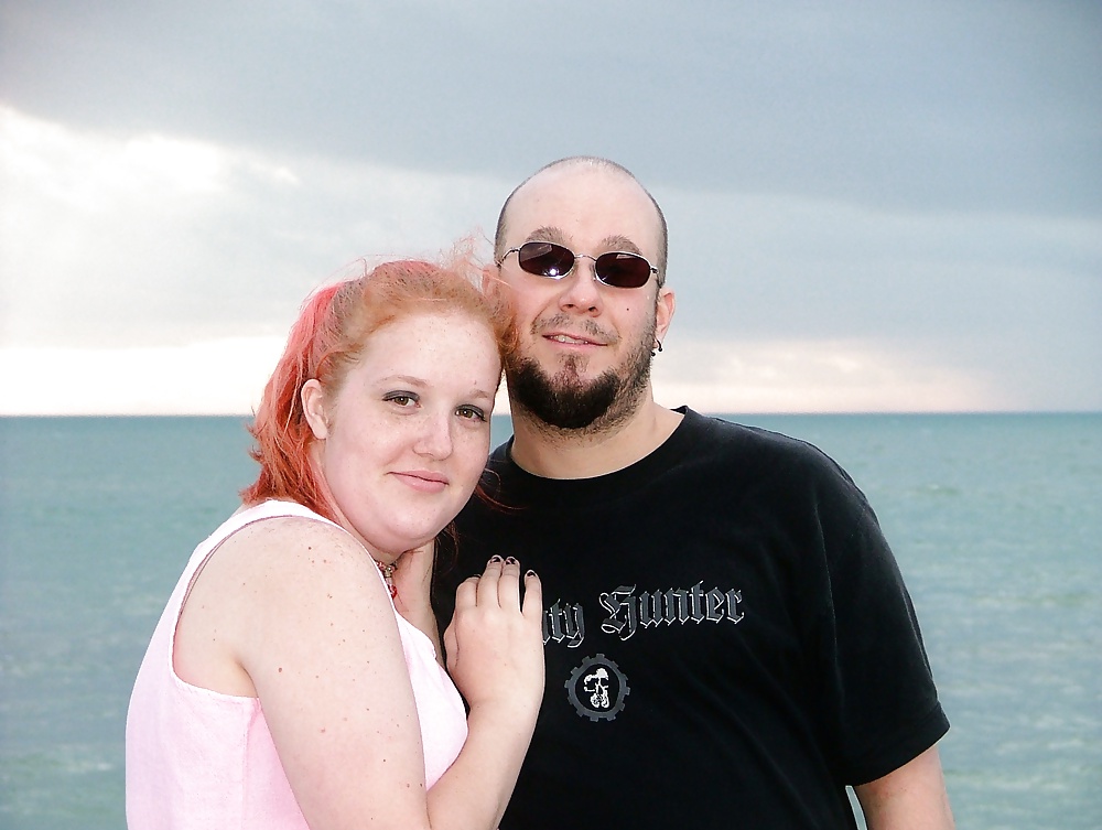 Ex esposa y yo (en la playa) visitamos perfil para verla desnuda
 #27340591