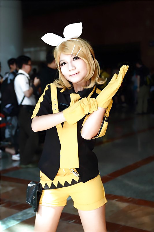 Cute Hong Kong Teenage Cosplayer Selfie #31461669