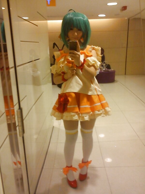 かわいい香港の10代のコスプレイヤーの自撮り
 #31461744