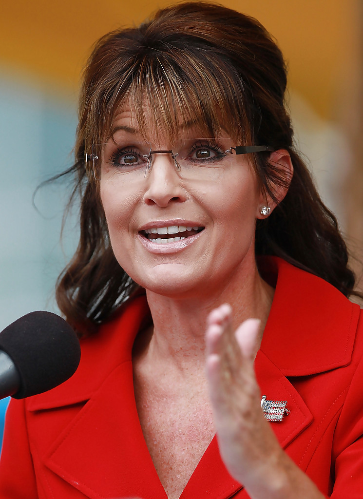 Sarah Palin sexy white mom that needs to get fucked  #37141334