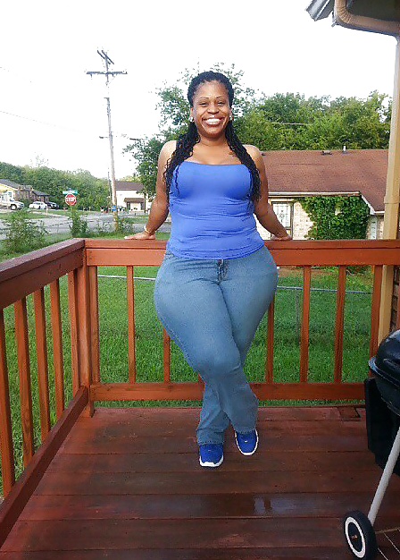Hips don't lie 4
 #30771824