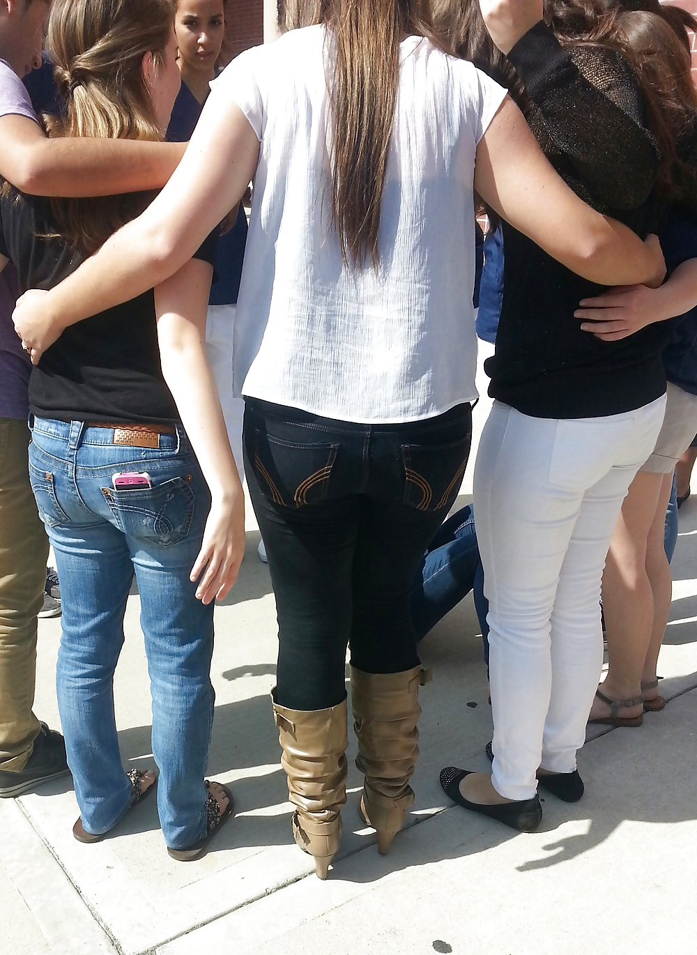 Teen Queens in Tight Jeans #23906782