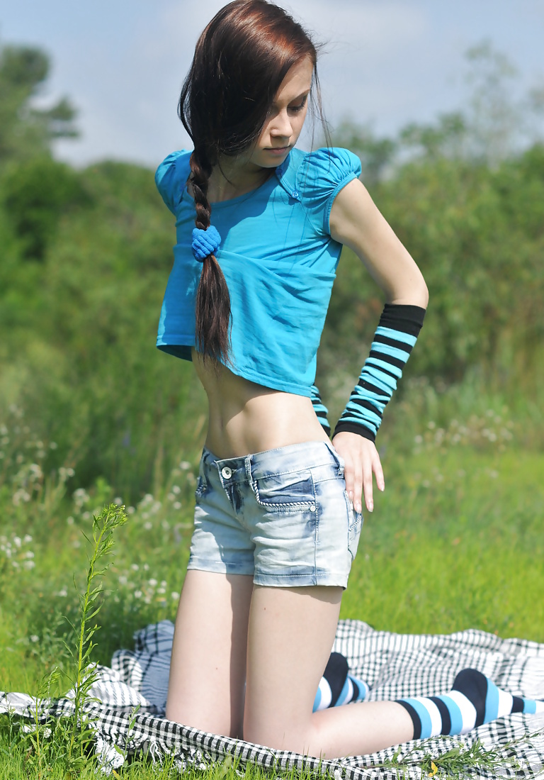 Teenie 607 #25632600