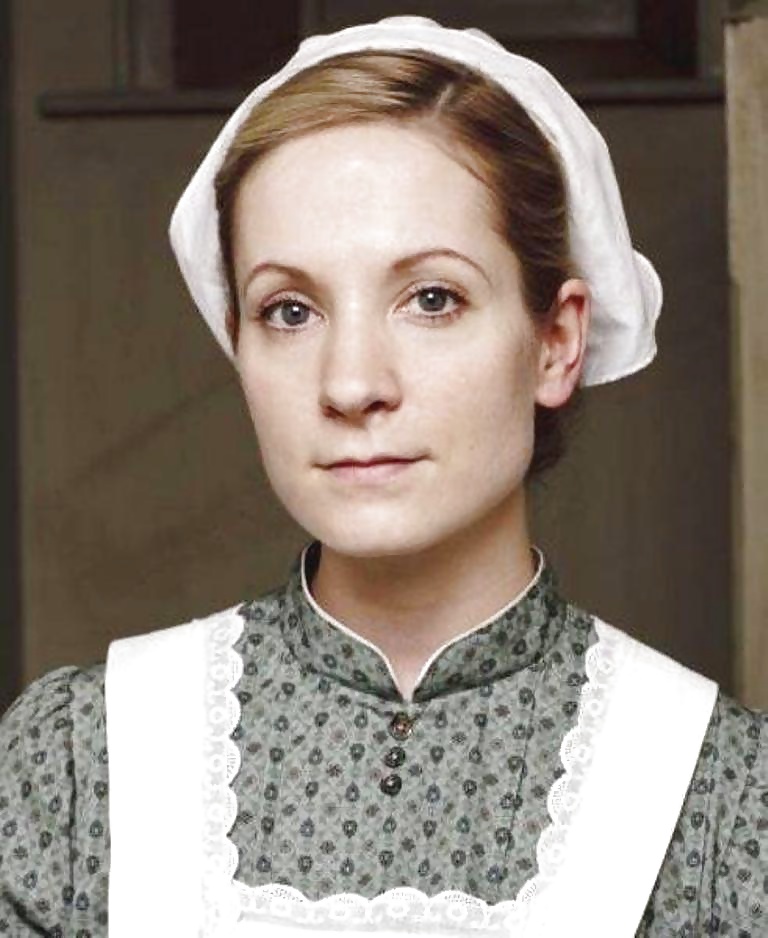 Vamos a masturbarnos con...joanne froggatt (downton abbey)
 #40437325