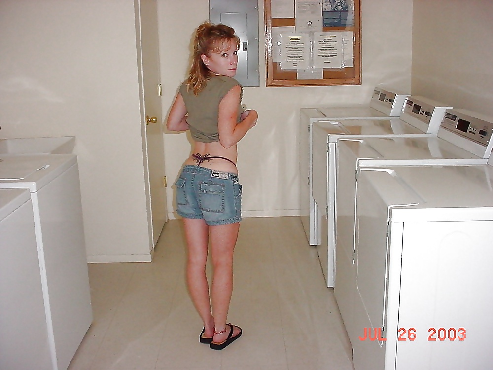 De jolies femmes en string 06
 #29057314