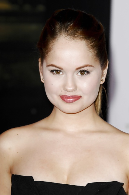 Debby Ryan Heißen Bombe #36155883