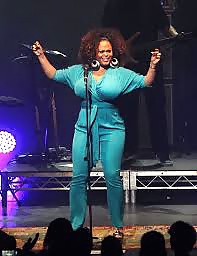 Jill Scott #33162723