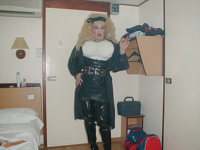 Lady Isabelle Leather Bitch #30529957