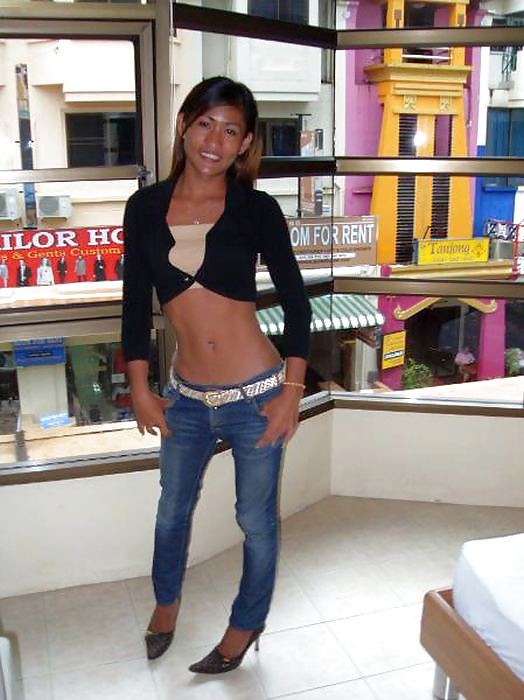 Aum Ladyboy De Phuket #35388464