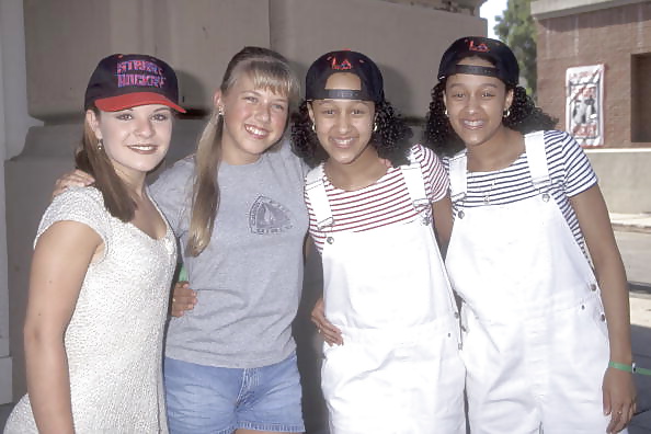 1990s teen Female celebrities  #24688587