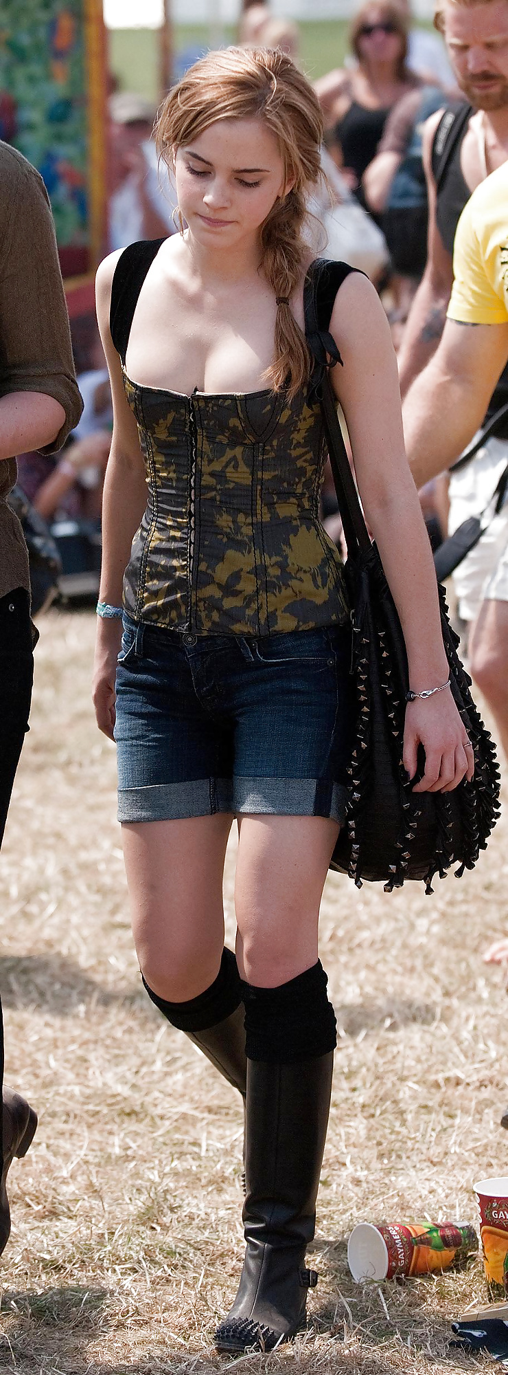 Emma Watson a Glastonbury, giugno 2010
 #41047258