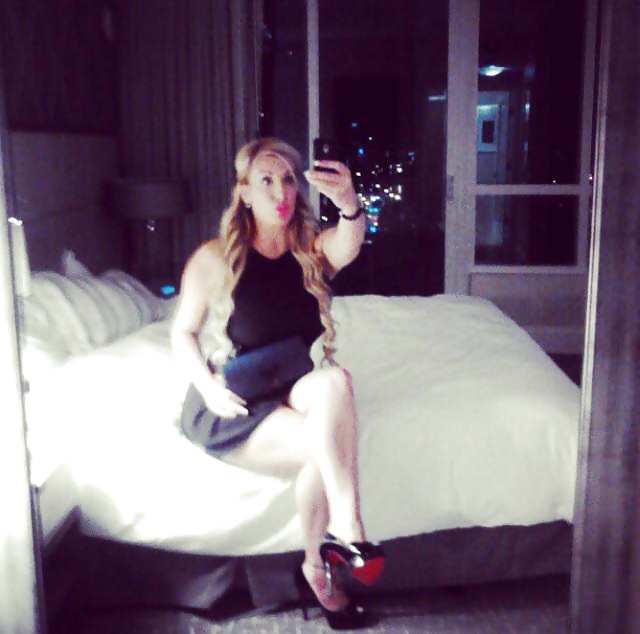 Amateur-Online-Huren Selfies #25858805