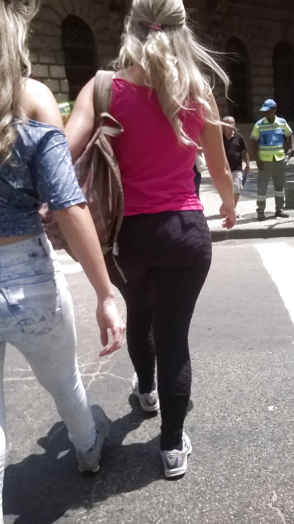 ガタガタ動く
 #32107407