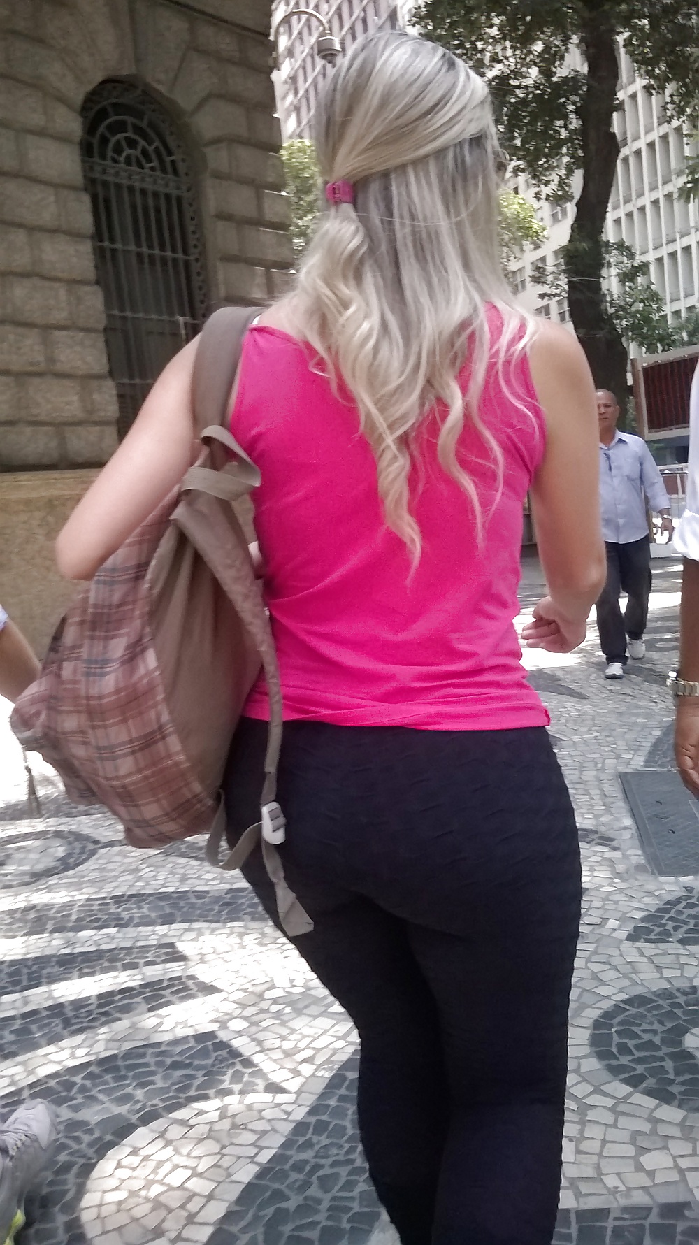 ガタガタ動く
 #32107411