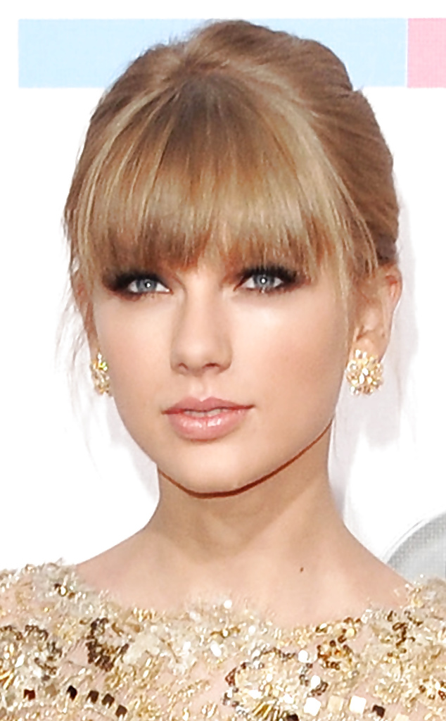 Taylor swift
 #27494922