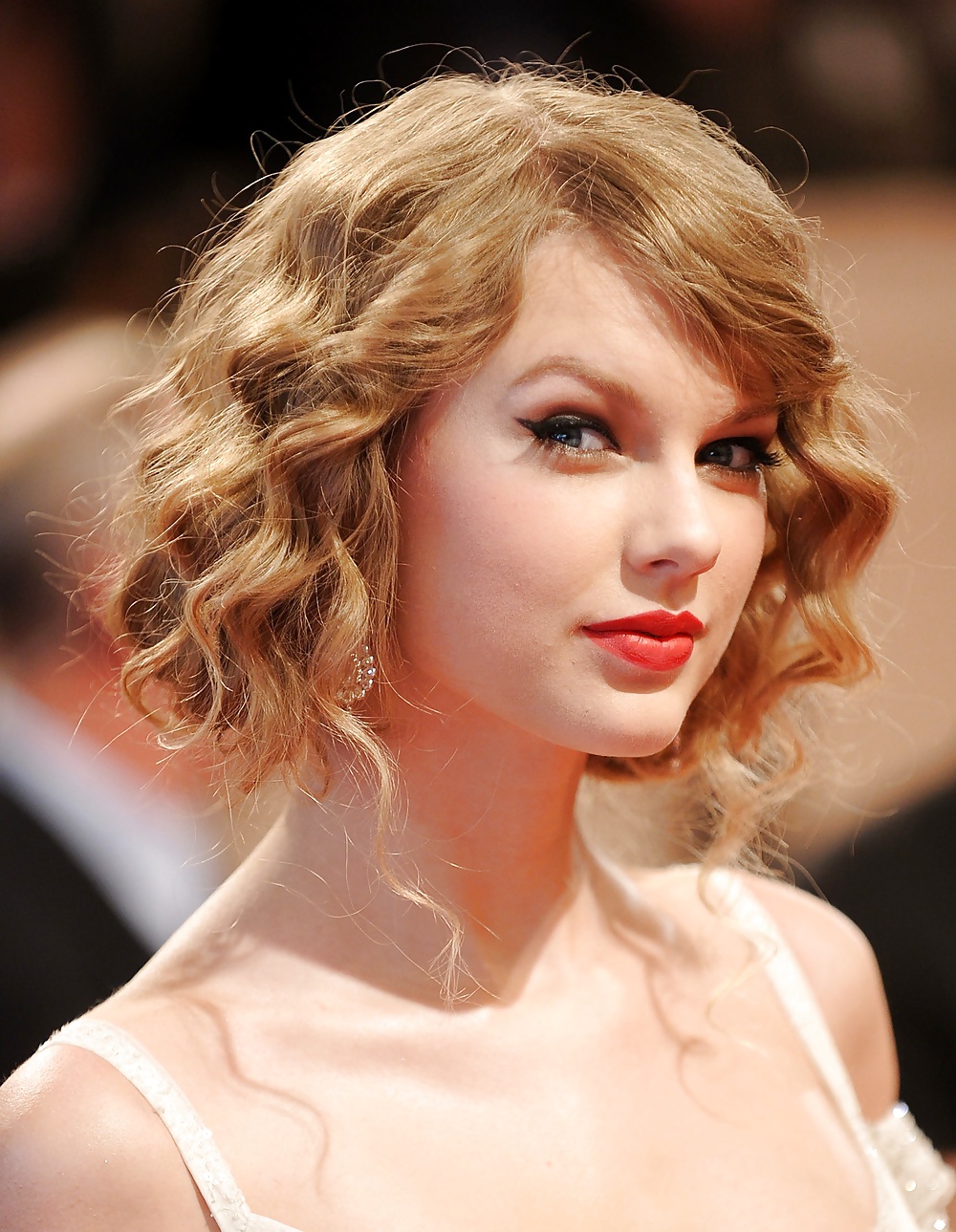 Taylor swift
 #27495064