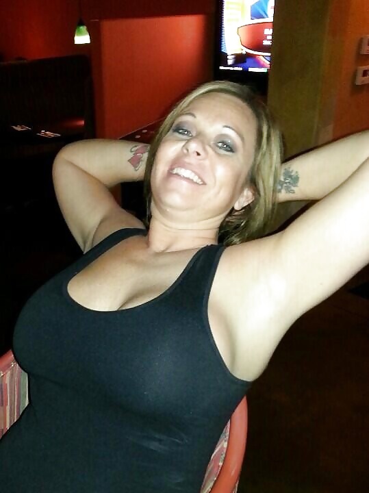 Hotwifekrissy
 #35508958