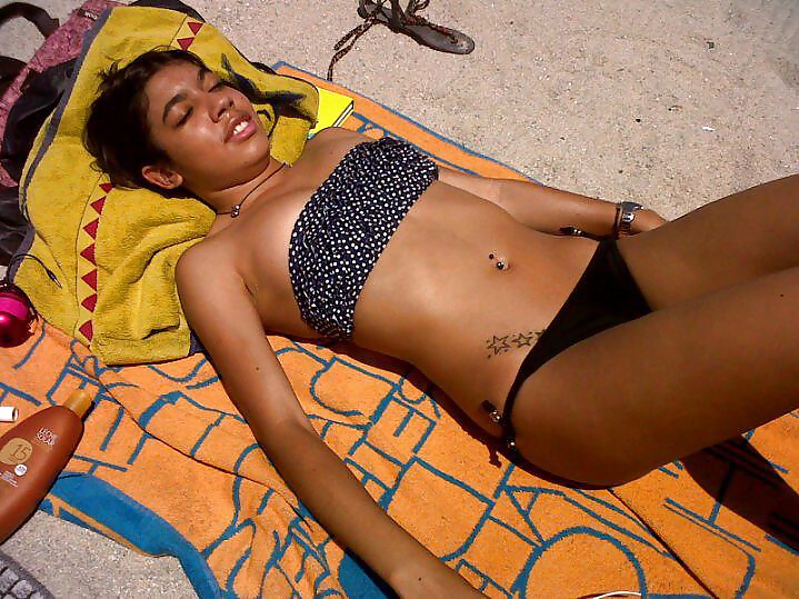 Sexy Brazilian Teen: Amanda #40843688