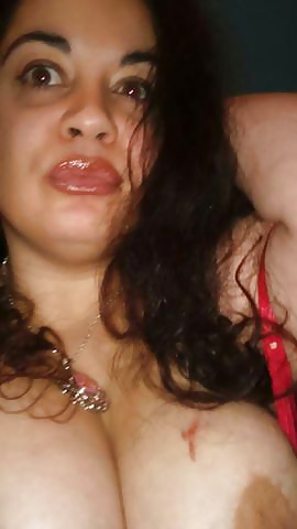 Milf latina francese con tette incredibili 
 #40503771