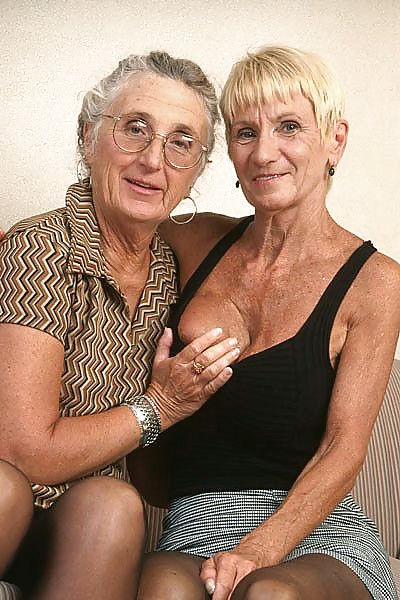 Oma Und Ihre Freundin! #22927654