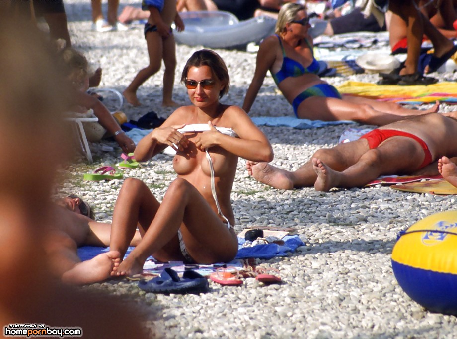 Mélange De Filles De Plage Chaudes #25643840