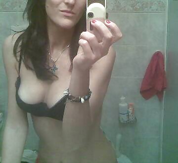 Italian cellphone leaked nude photos #32063438